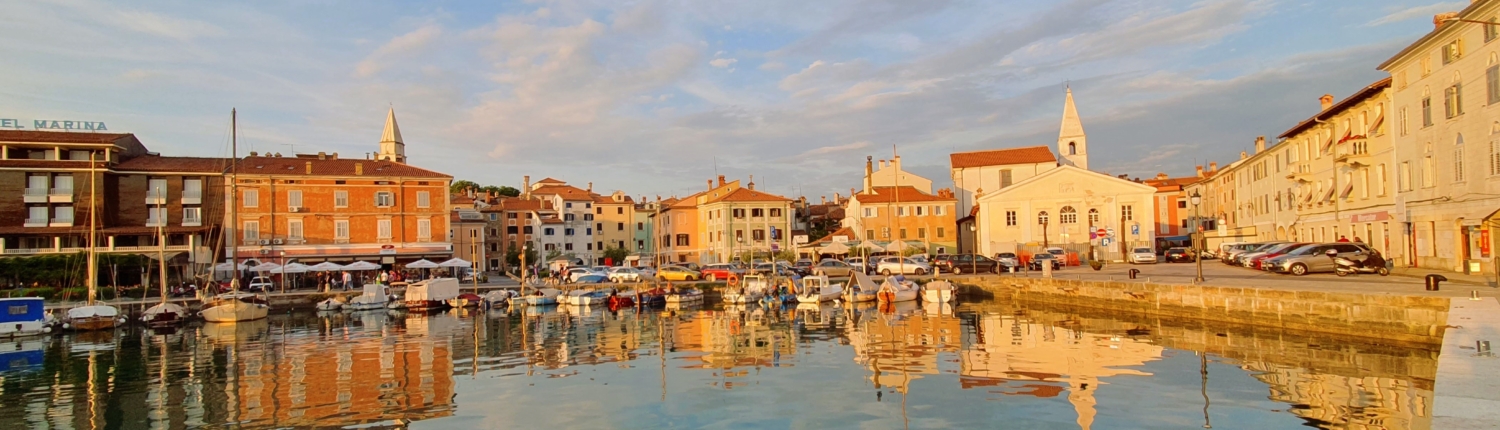 Izola Senior